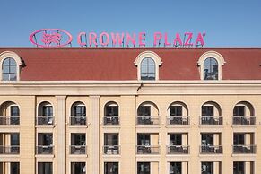 Crowne Plaza Qingdao Oriental Movie Metropolis by IHG