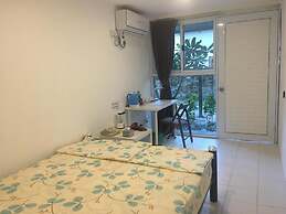 Roly Airport Residence