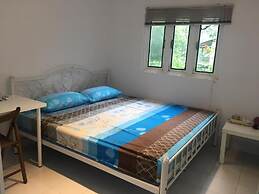 Roly Airport Residence