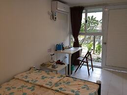 Roly Airport Residence