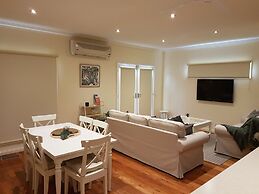 Healesville House - Fig Tree House