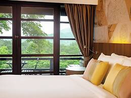 Issara Boutique Winery Hotel