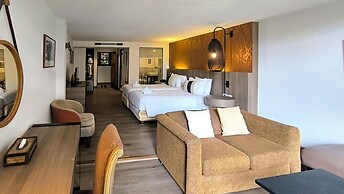 Issara Boutique Winery Hotel