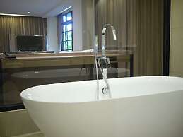 Issara Boutique Winery Hotel