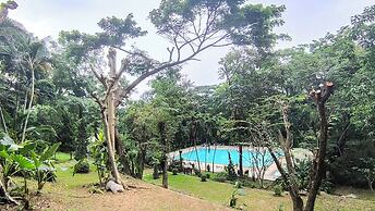 Issara Boutique Winery Hotel