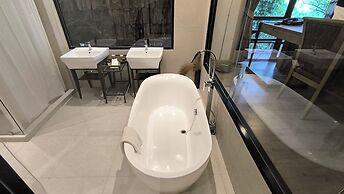 Issara Boutique Winery Hotel