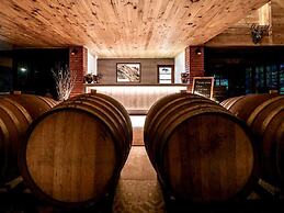 Issara Boutique Winery Hotel