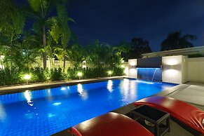 Luxury Pool Villa 54