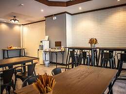 The Moon Night Ao nang Hotel