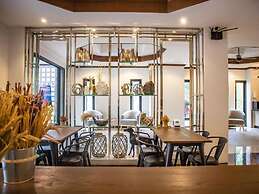 The Moon Night Ao nang Hotel