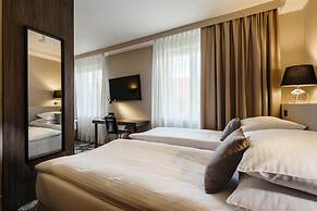 Hotel Center