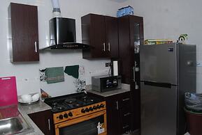 Grandbee Apartment and Residence