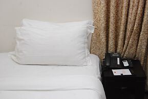 Grandbee Apartment and Residence