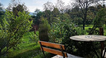 Pr`fik Apartments