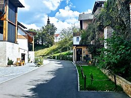 Pr`fik Apartments