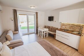 Pr`fik Apartments