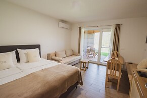 Pr`fik Apartments
