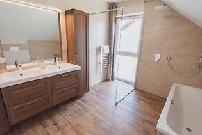 Pr`fik Apartments