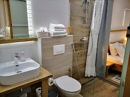 Pr`fik Apartments