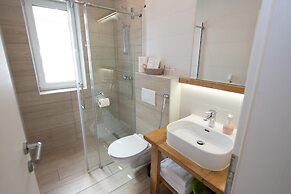 Pr`fik Apartments