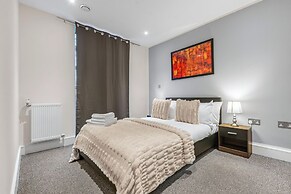 Two Bedroom Apartment in Limehouse