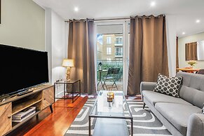 Two Bedroom Apartment in Limehouse