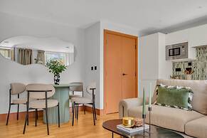 Two Bedroom Apartment in Limehouse