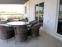 Turquoise Villa