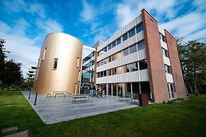 B&B Camera et Caetera