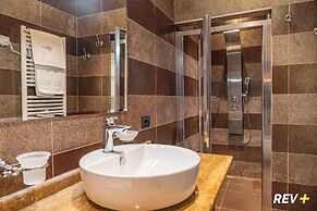 Via Veneto Suites