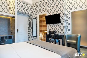 Via Veneto Suites