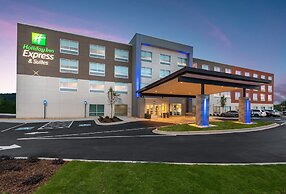 Holiday Inn Express & Suites Gainesville - Lake Lanier Area, an IHG Ho