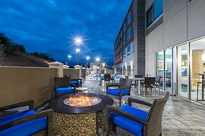 Holiday Inn Express & Suites Gainesville - Lake Lanier Area by IHG