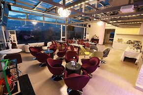 Rose Palace Hotel Yangon