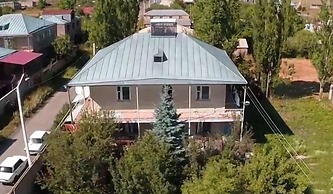 Serik & Geora Guesthouse