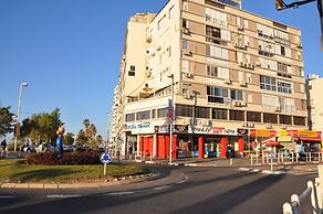 Isra Home Rothschild 8-3 Apartment