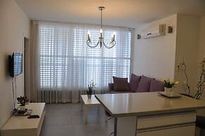Isra Home Rothschild 8-3 Apartment