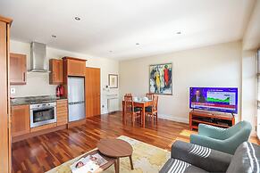 Georgian Square Apartments