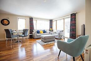 Georgian Square Apartments