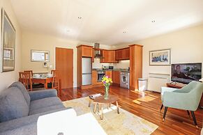 Georgian Square Apartments