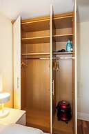 Georgian Square Apartments