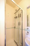 Georgian Square Apartments