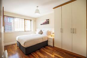 Georgian Square Apartments