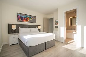 Georgian Square Apartments