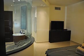 Isra Home Luxury Apartment with Sea View