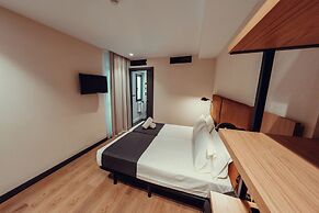 Hotel Transit