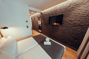 Hotel Transit