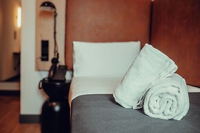 Hotel Transit
