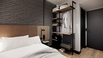 Hotel Transit