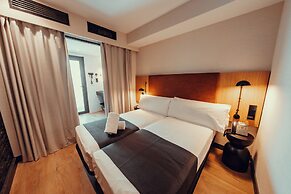 Hotel Transit